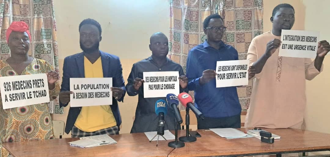 Tchad : 926 médecins réclament leur intégration à la fonction publique